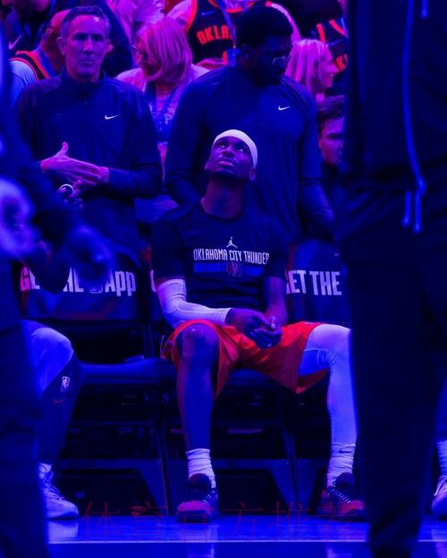 关键三分!哈里斯穿着G.T Cut4,得到25分3篮板1盖帽 关键三分!哈里斯穿着G.T Cut4,得到25分3篮板1盖帽